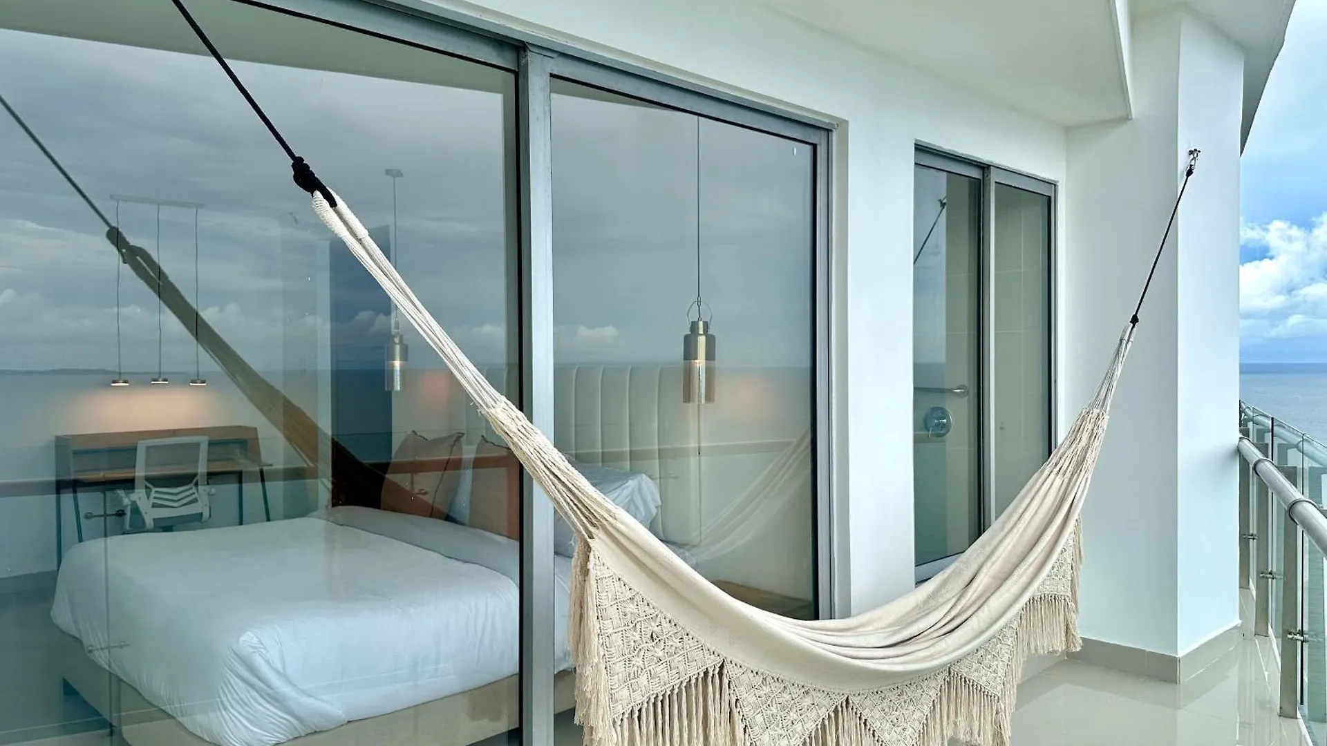 Apartment Ocean Views Next To The Old City Cartagena