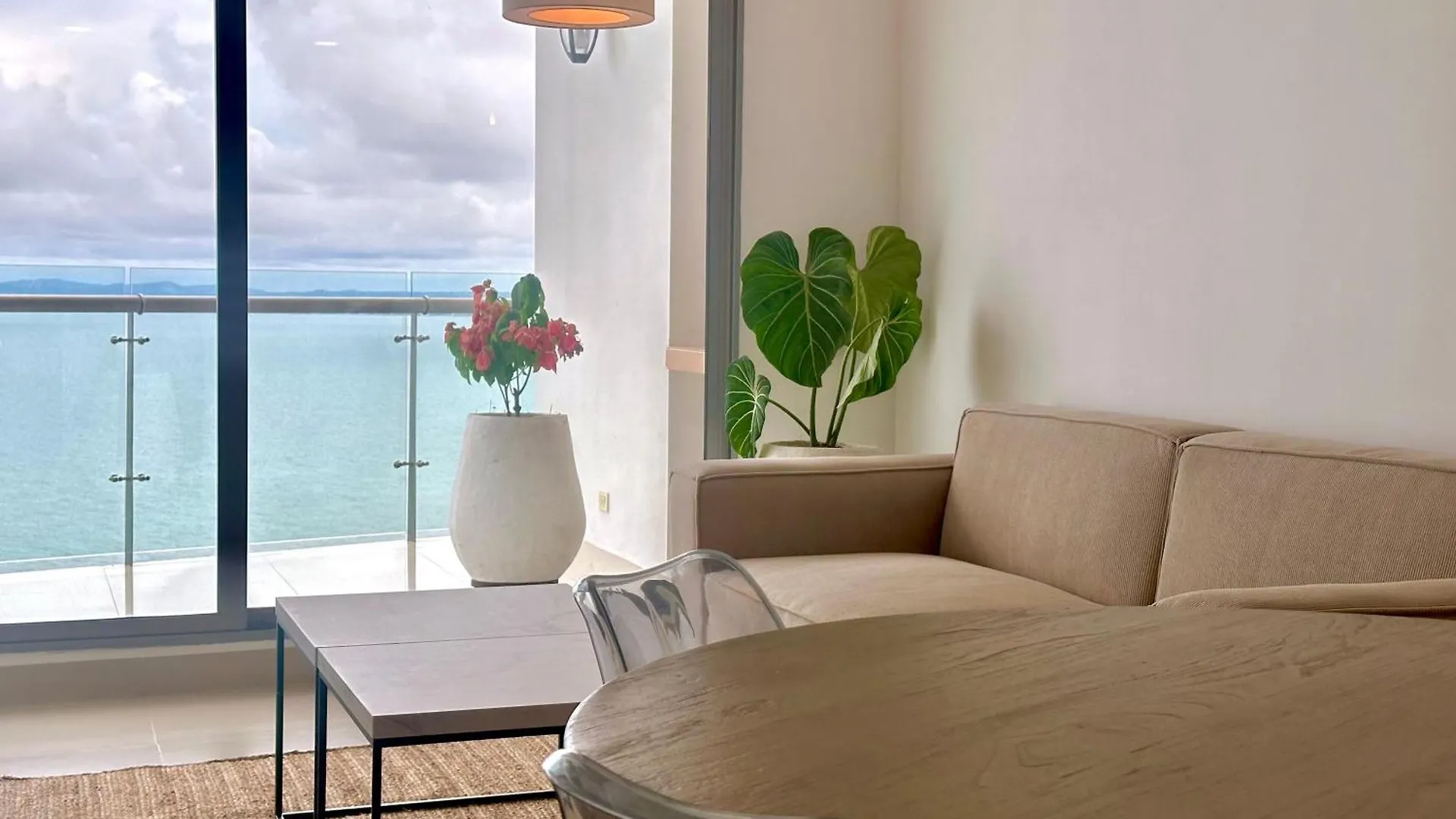Apartment Ocean Views Next To The Old City Cartagena Colombia